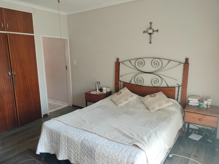 4 Bedroom Property for Sale in Sinoville Gauteng