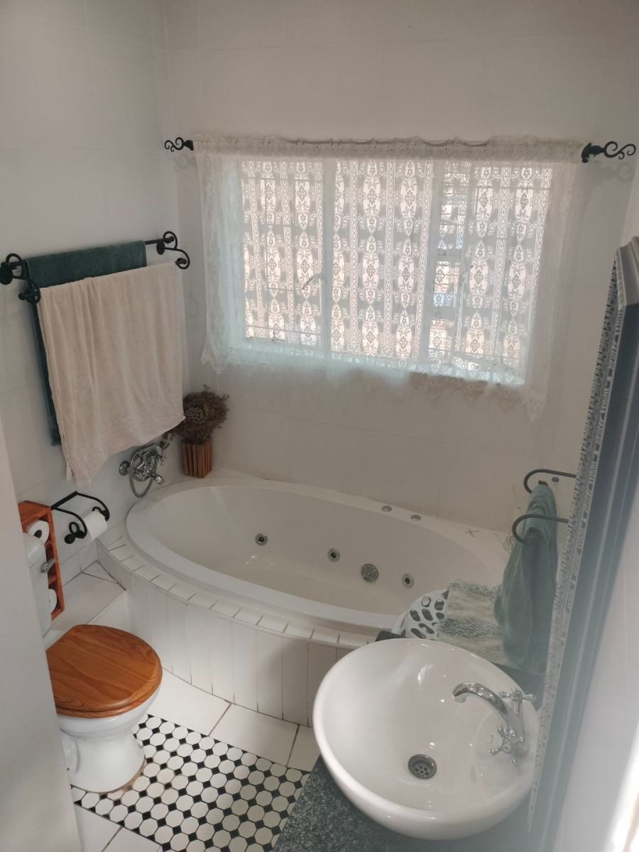 4 Bedroom Property for Sale in Sinoville Gauteng