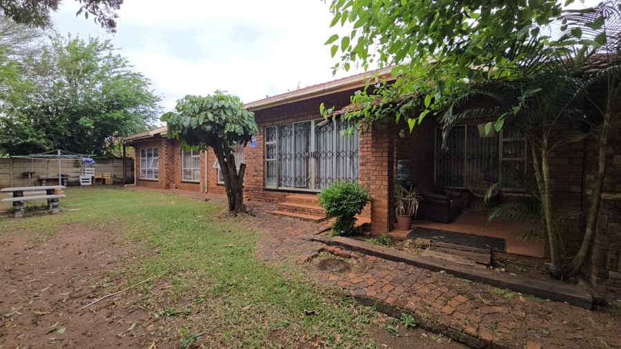 4 Bedroom Property for Sale in The Orchards Gauteng