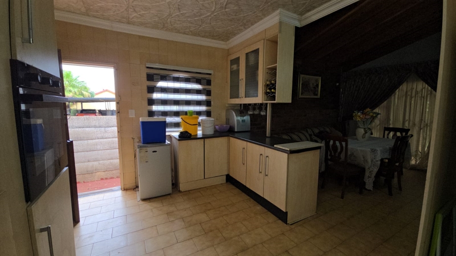 4 Bedroom Property for Sale in The Orchards Gauteng