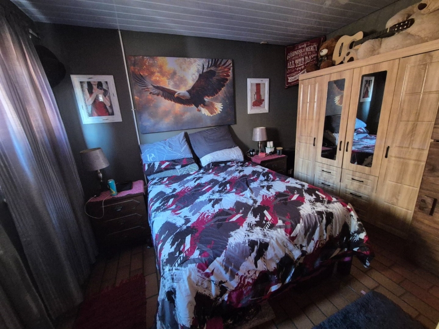 2 Bedroom Property for Sale in Pretoria North Gauteng