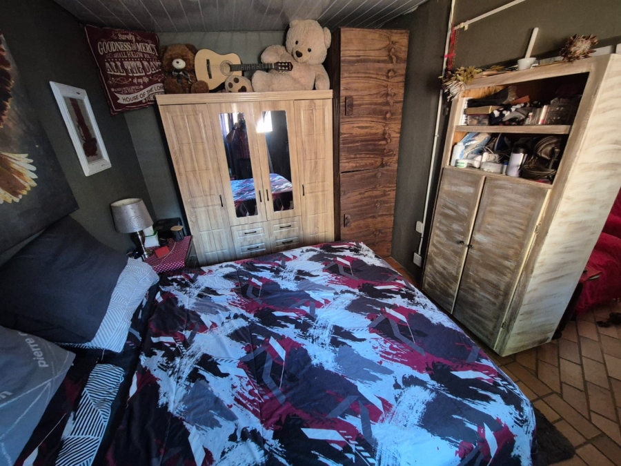 2 Bedroom Property for Sale in Pretoria North Gauteng