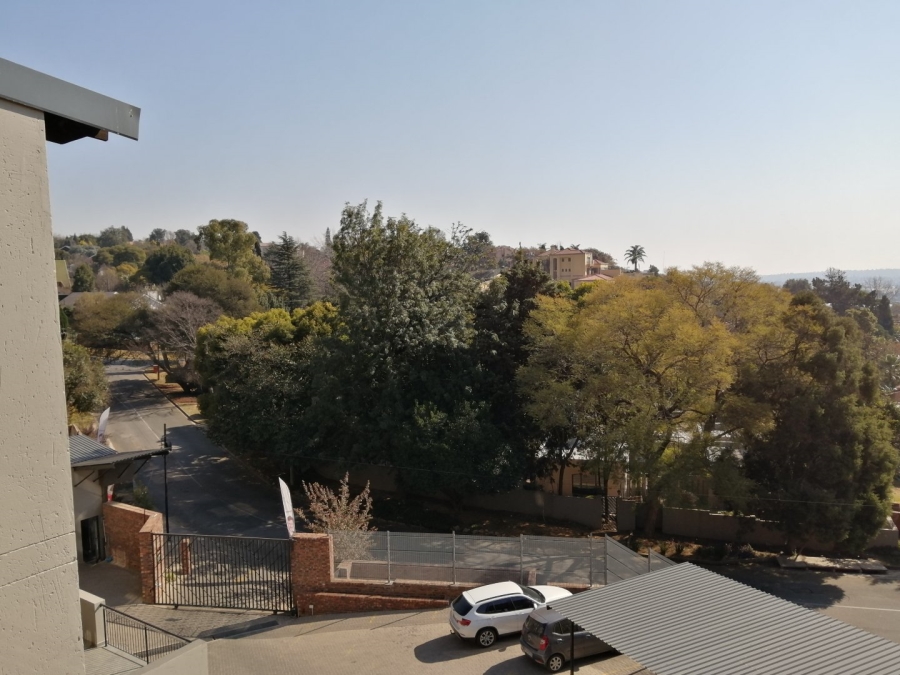 To Let 1 Bedroom Property for Rent in Florida Hills Gauteng