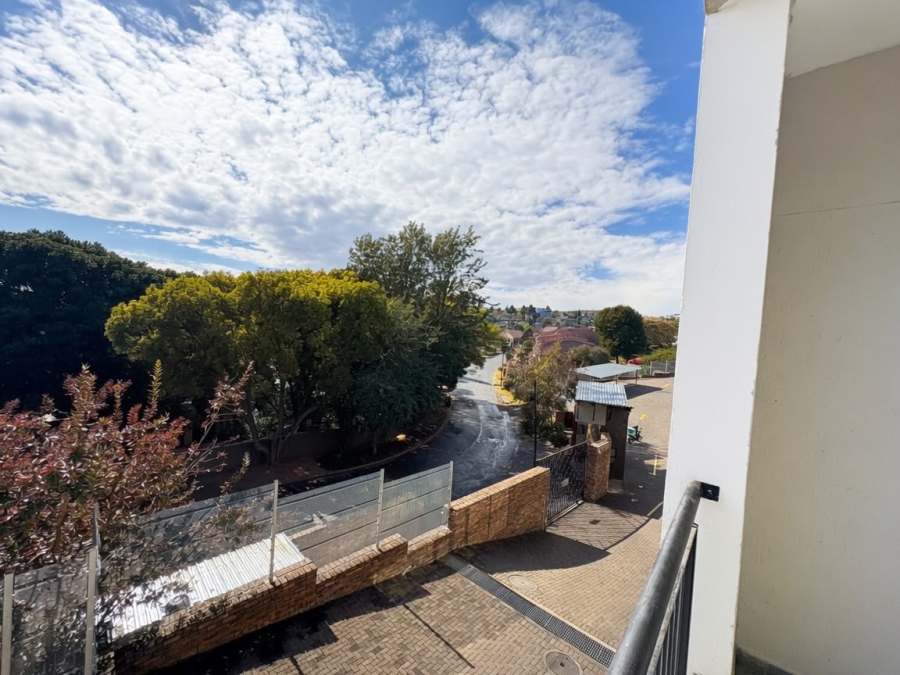 To Let 1 Bedroom Property for Rent in Florida Hills Gauteng