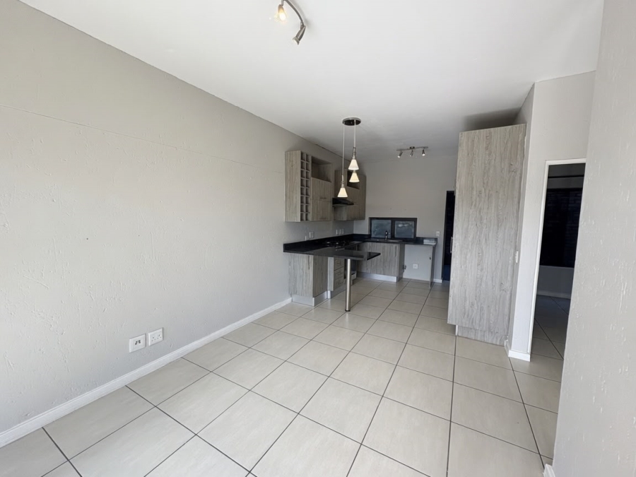 To Let 1 Bedroom Property for Rent in Florida Hills Gauteng