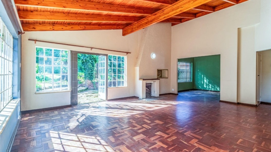 4 Bedroom Property for Sale in Lombardy East Gauteng
