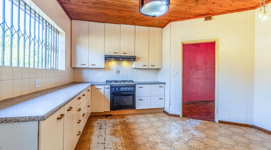 4 Bedroom Property for Sale in Lombardy East Gauteng