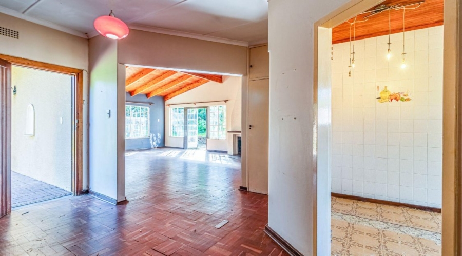 4 Bedroom Property for Sale in Lombardy East Gauteng