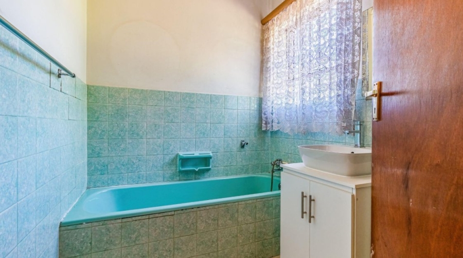 4 Bedroom Property for Sale in Lombardy East Gauteng