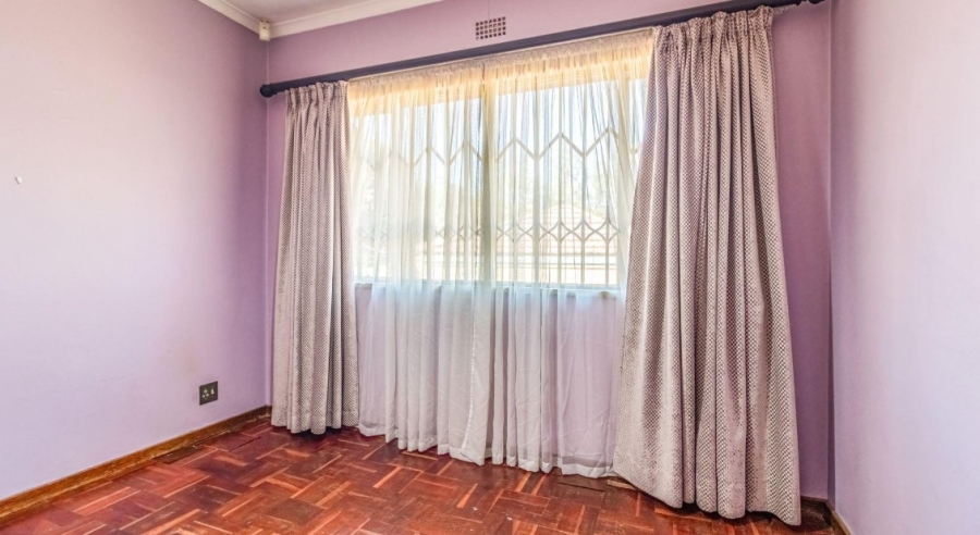 4 Bedroom Property for Sale in Lombardy East Gauteng