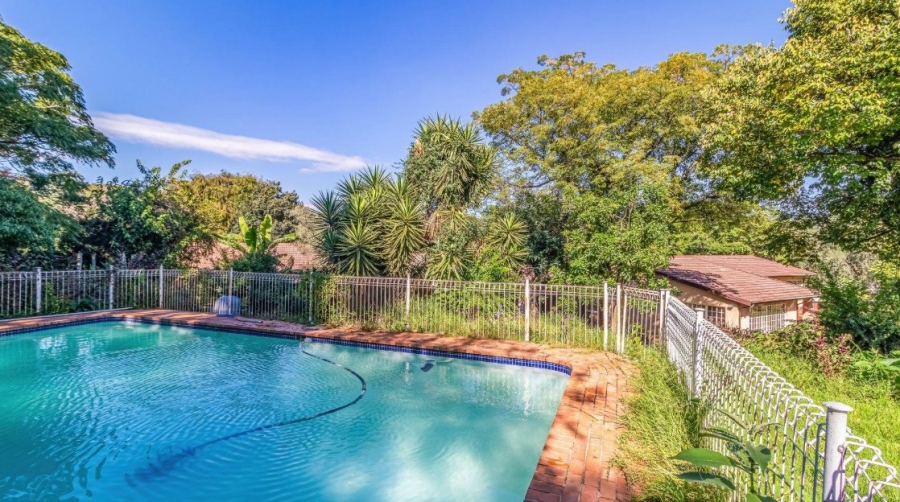 4 Bedroom Property for Sale in Lombardy East Gauteng