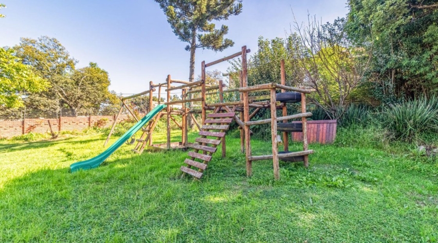4 Bedroom Property for Sale in Lombardy East Gauteng