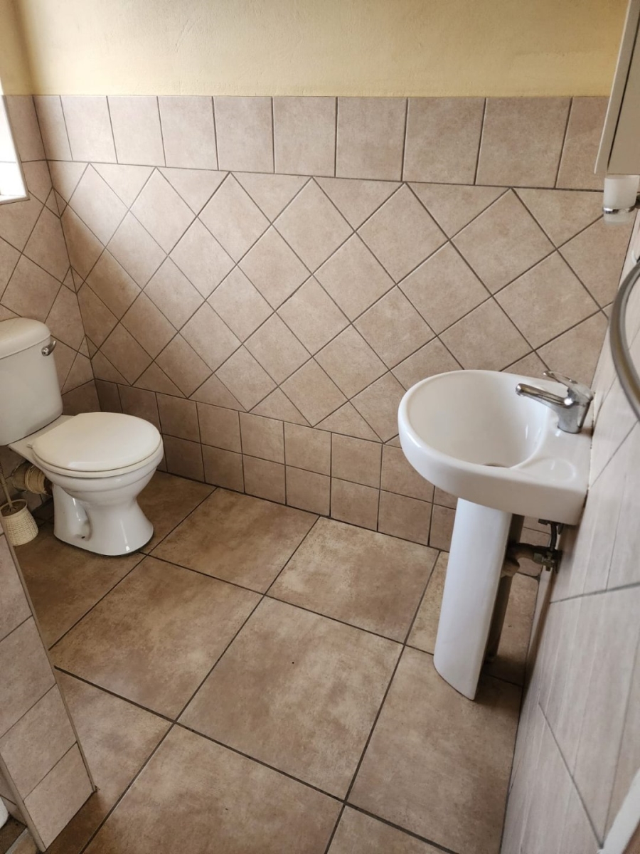 To Let 1 Bedroom Property for Rent in Witfield Gauteng