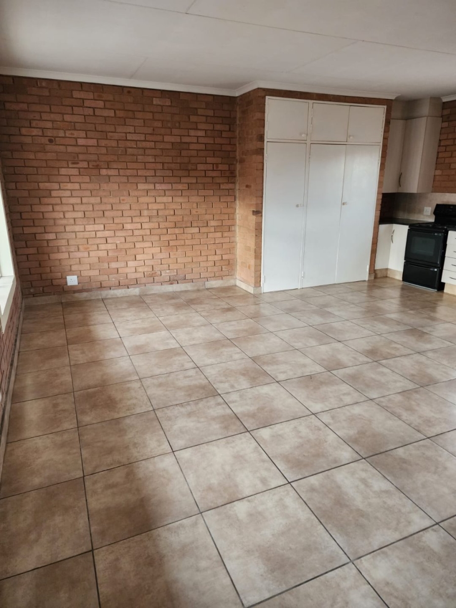 To Let 1 Bedroom Property for Rent in Witfield Gauteng
