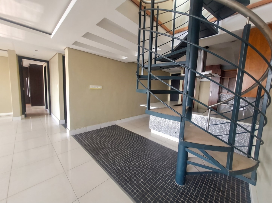 To Let 2 Bedroom Property for Rent in Bedfordview Gauteng