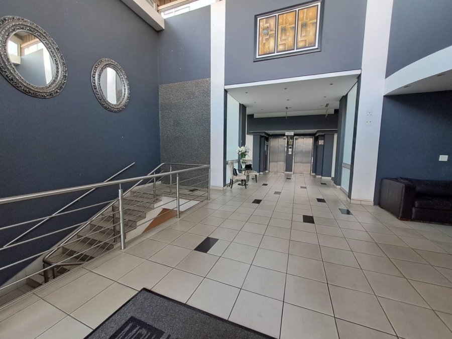 To Let 2 Bedroom Property for Rent in Bedfordview Gauteng