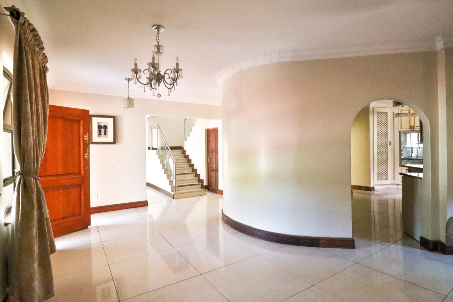 8 Bedroom Property for Sale in Garsfontein Gauteng