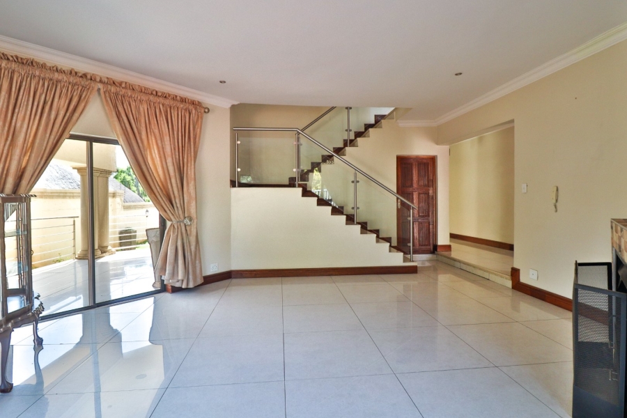 8 Bedroom Property for Sale in Garsfontein Gauteng