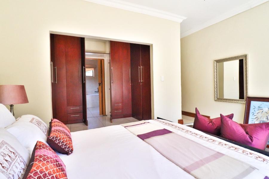 8 Bedroom Property for Sale in Garsfontein Gauteng
