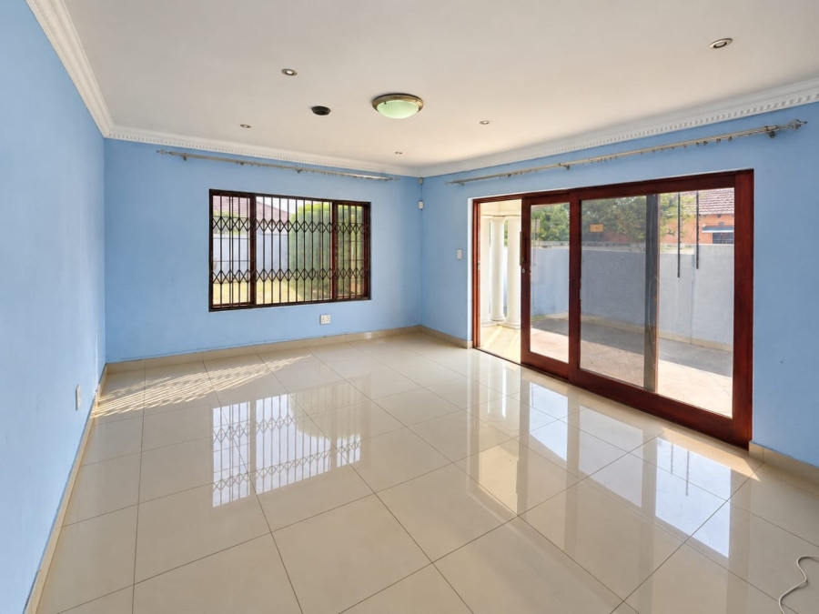 5 Bedroom Property for Sale in Doornpoort Gauteng