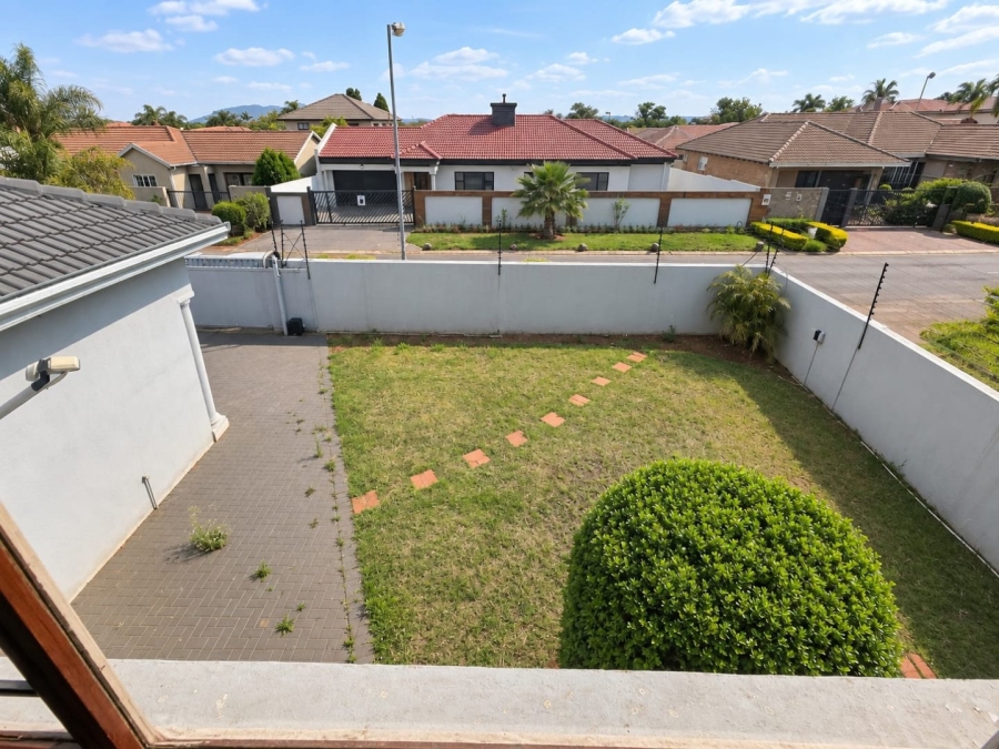 5 Bedroom Property for Sale in Doornpoort Gauteng