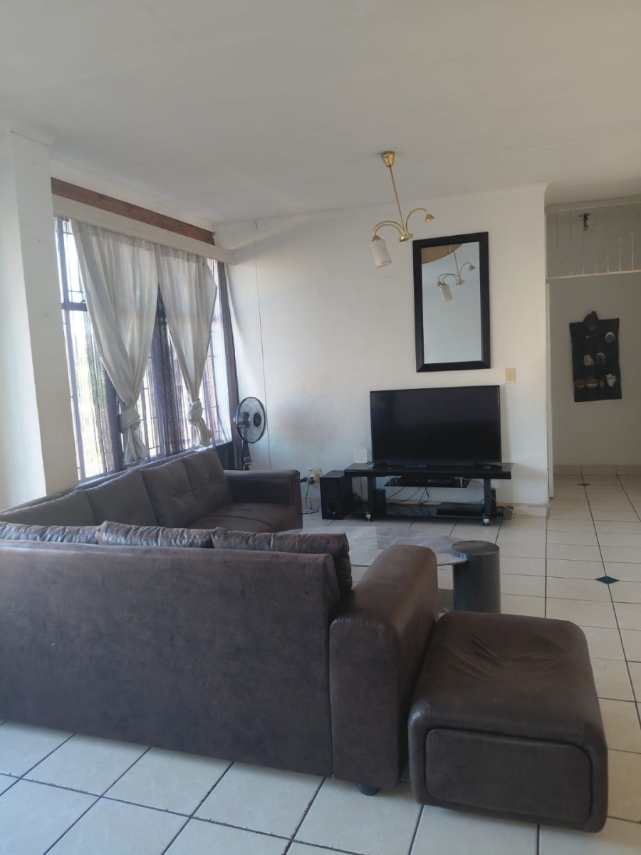 2 Bedroom Property for Sale in Pretoria West Gauteng