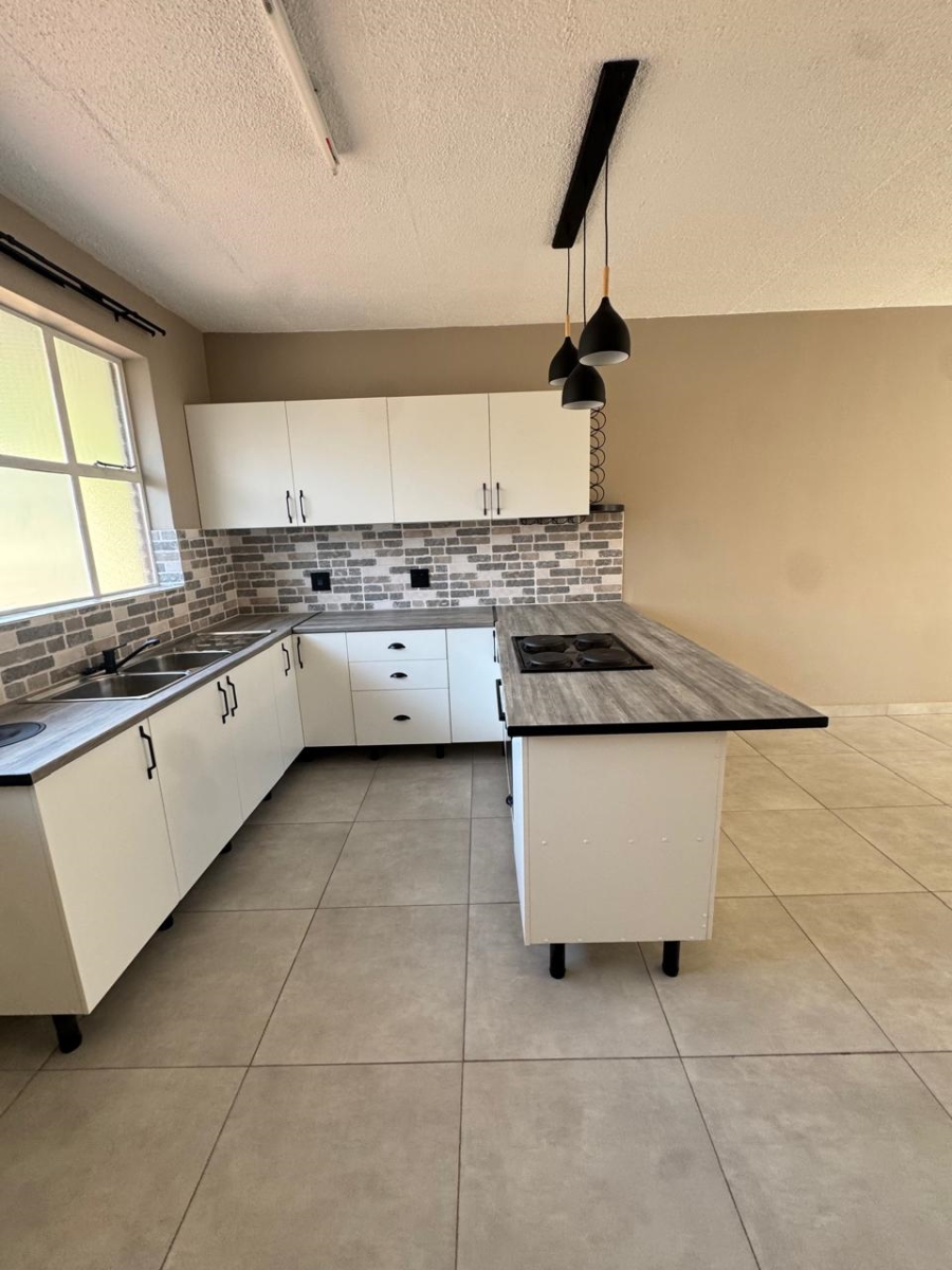 1 Bedroom Property for Sale in Wonderboom South Gauteng