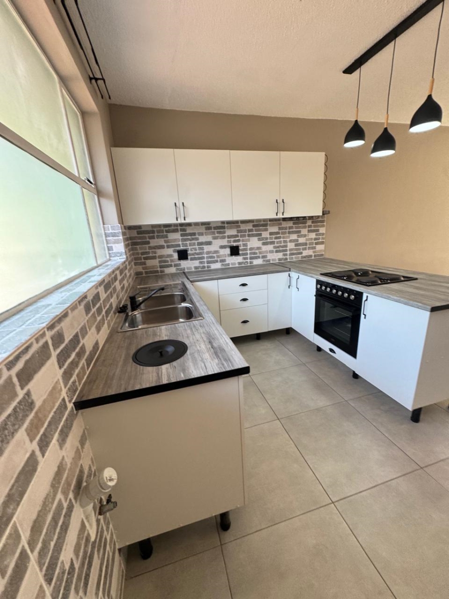 1 Bedroom Property for Sale in Wonderboom South Gauteng