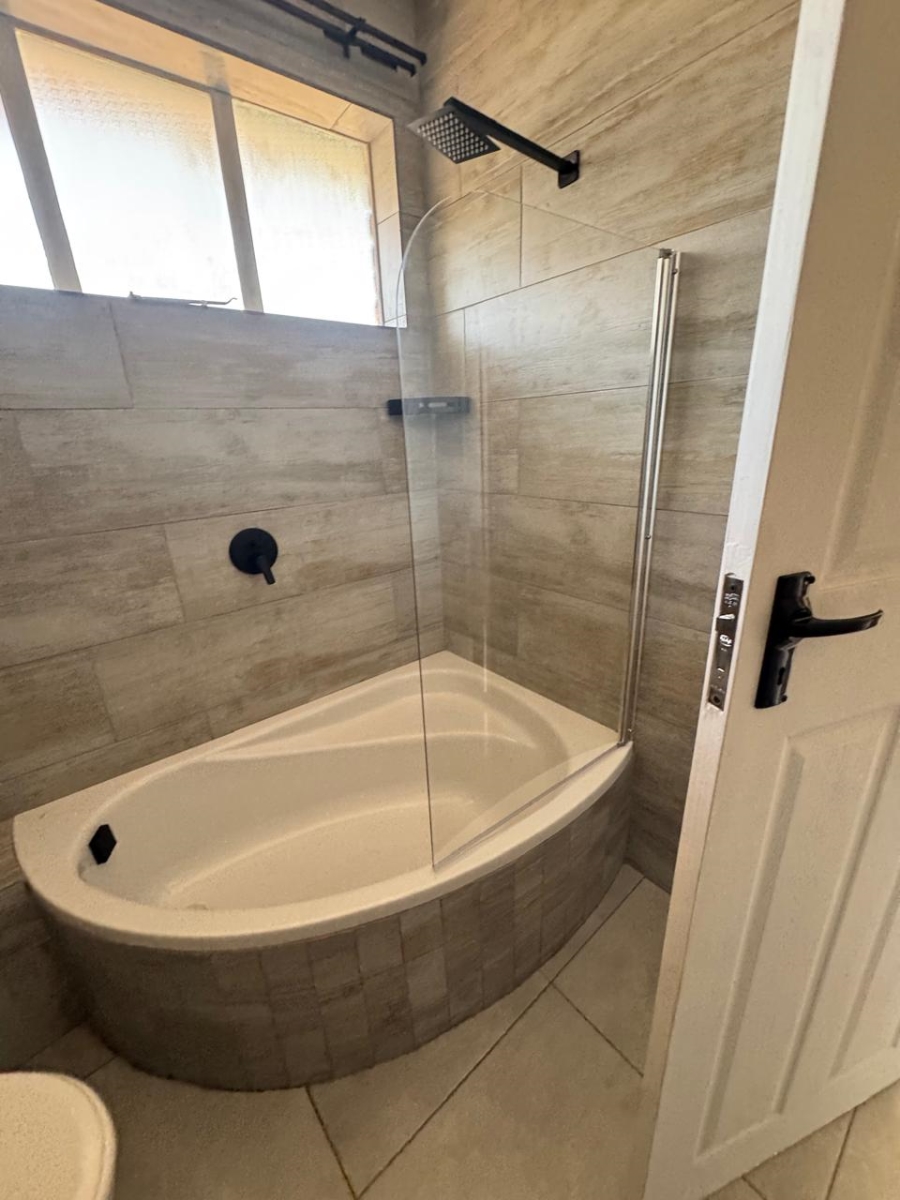 1 Bedroom Property for Sale in Wonderboom South Gauteng