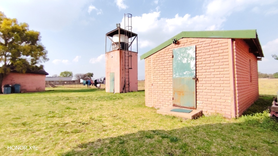 Commercial Property for Sale in Boltonwold Gauteng