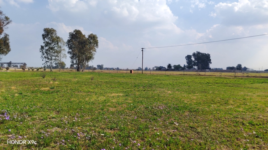 Commercial Property for Sale in Boltonwold Gauteng