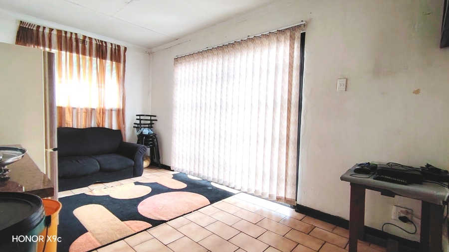 Commercial Property for Sale in Boltonwold Gauteng