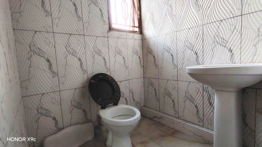 Commercial Property for Sale in Boltonwold Gauteng