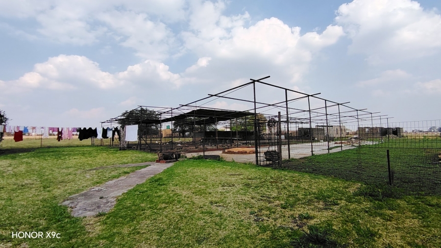 Commercial Property for Sale in Boltonwold Gauteng