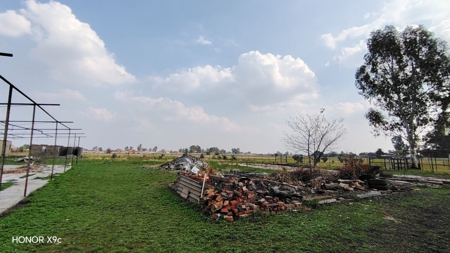 Commercial Property for Sale in Boltonwold Gauteng