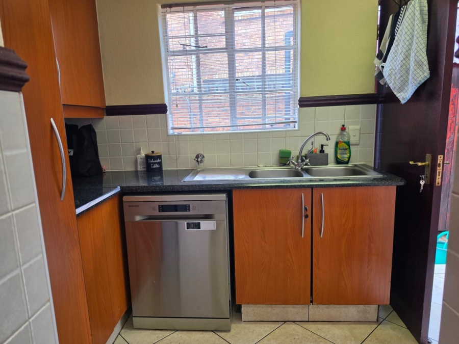 To Let 3 Bedroom Property for Rent in Bartlett Gauteng