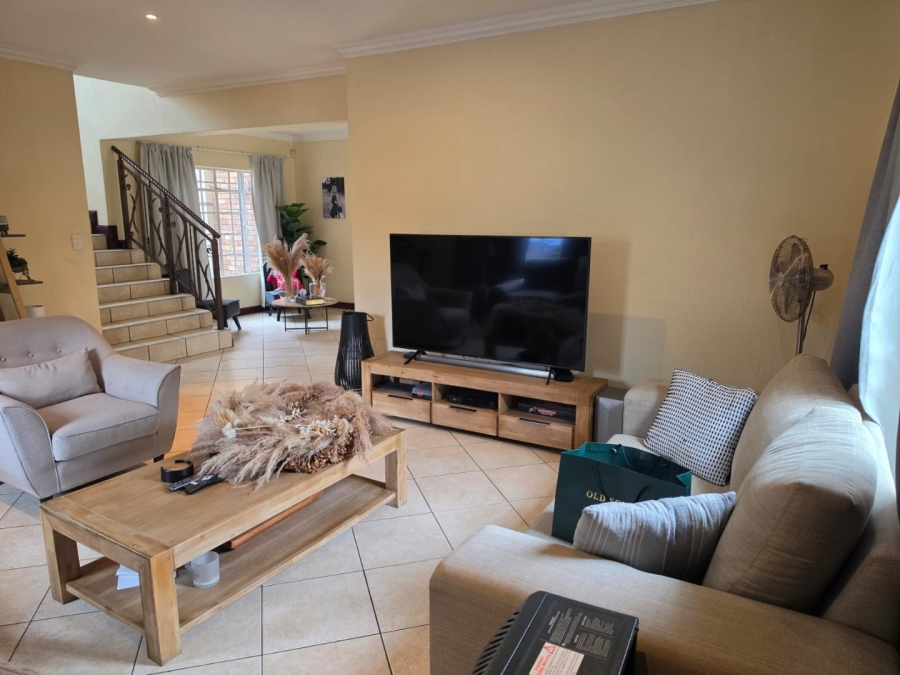 To Let 3 Bedroom Property for Rent in Bartlett Gauteng