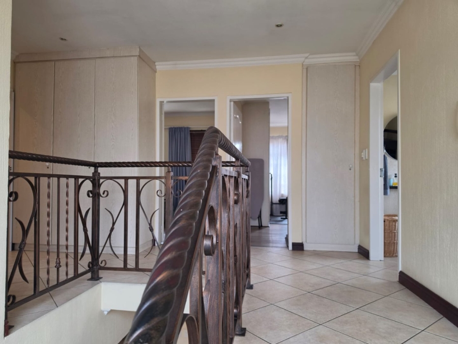 To Let 3 Bedroom Property for Rent in Bartlett Gauteng
