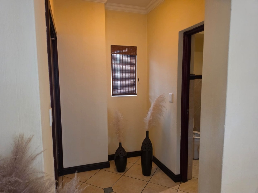 To Let 3 Bedroom Property for Rent in Bartlett Gauteng