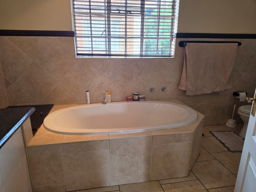 To Let 3 Bedroom Property for Rent in Bartlett Gauteng