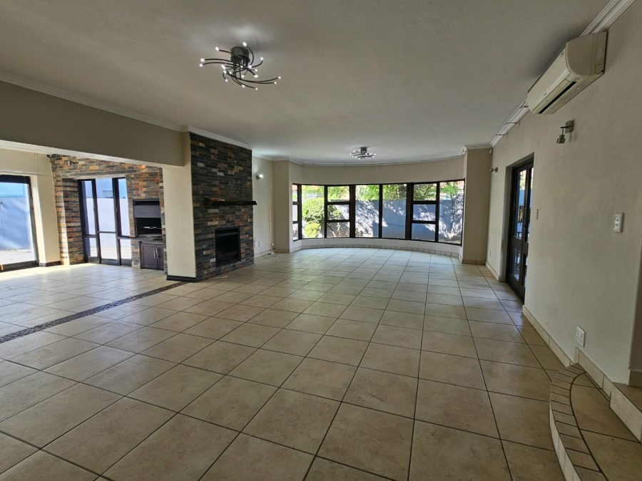 4 Bedroom Property for Sale in Willow Acres Gauteng