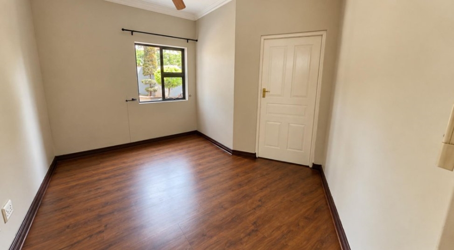 4 Bedroom Property for Sale in Willow Acres Gauteng