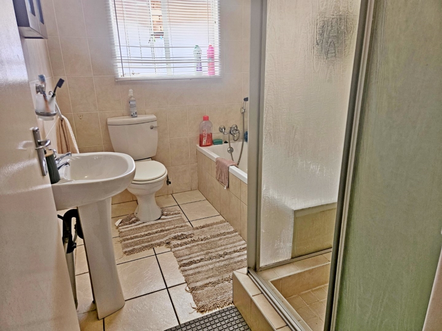 3 Bedroom Property for Sale in Terenure Gauteng