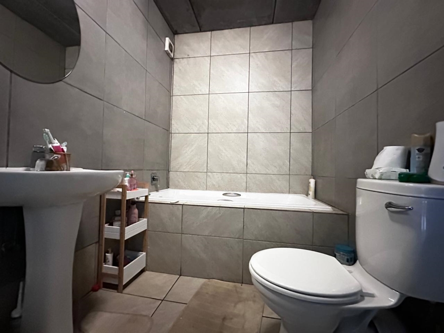 2 Bedroom Property for Sale in Jansenpark Gauteng