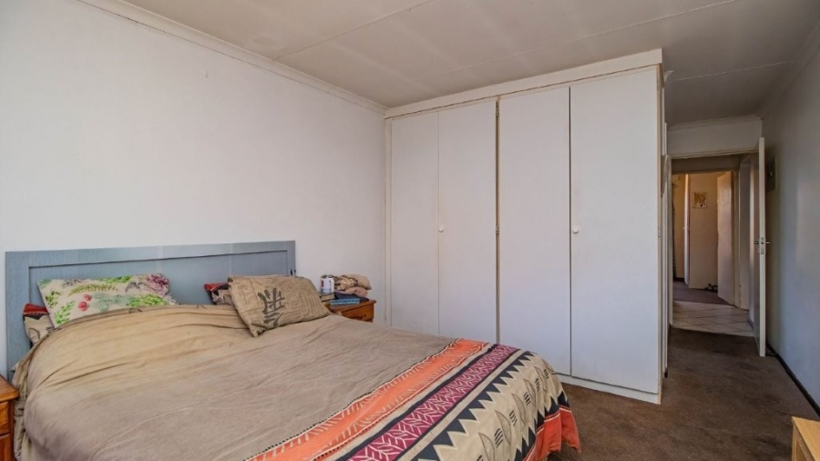2 Bedroom Property for Sale in Bonaero Park Gauteng