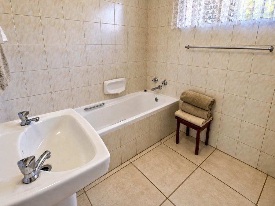 3 Bedroom Property for Sale in Eldoraigne Gauteng