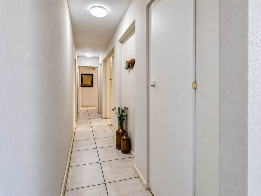3 Bedroom Property for Sale in Eldoraigne Gauteng