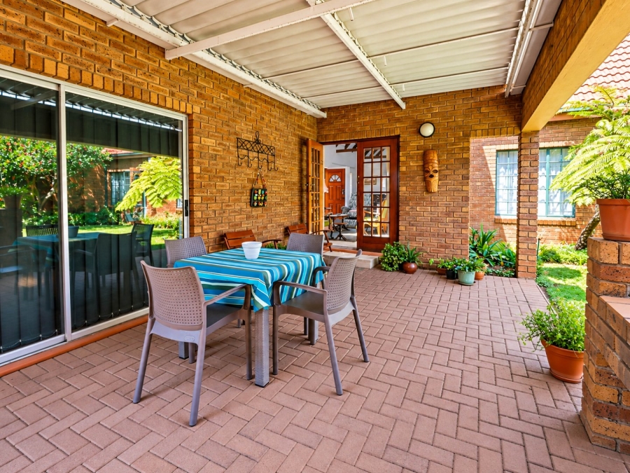 3 Bedroom Property for Sale in Eldoraigne Gauteng