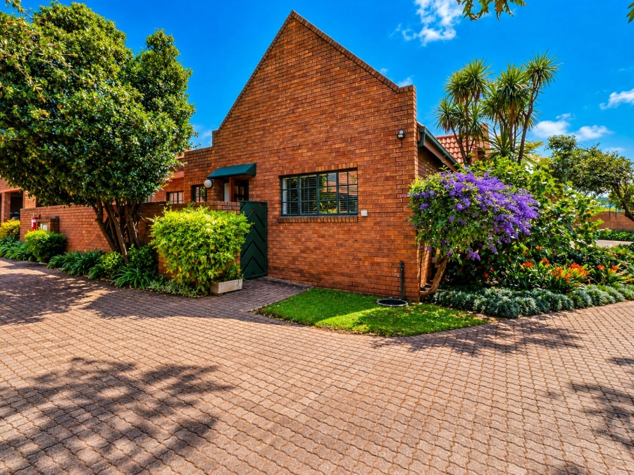 3 Bedroom Property for Sale in Eldoraigne Gauteng