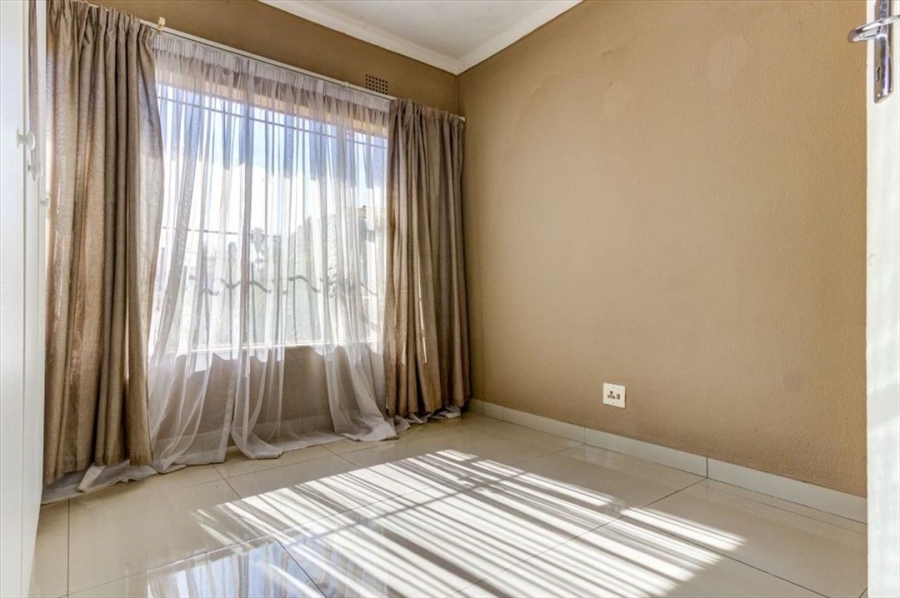 3 Bedroom Property for Sale in Birchleigh North Gauteng
